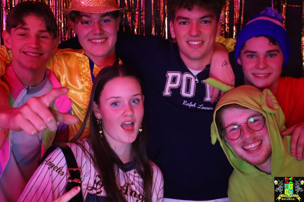 ../Images/Jeugd Opwarmbal Photobooth 174.jpg